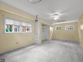 6830 Custis Parkway, Falls Church VA 22042