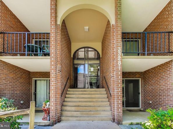3328 Woodburn Village Drive 14, Annandale VA 22003
