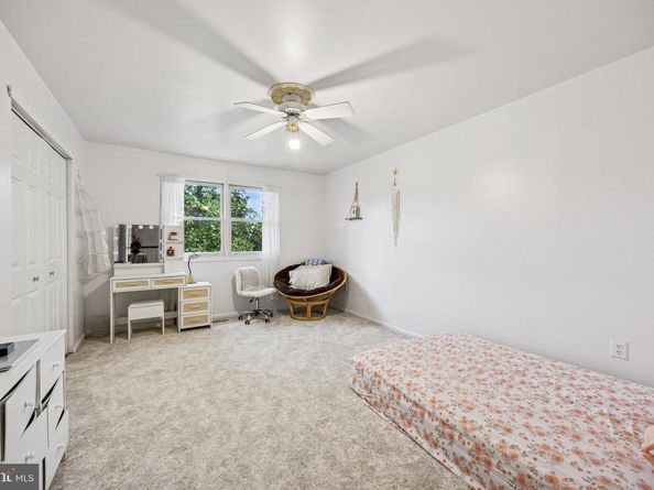 21 Roy Lane, Huntingdon Valley PA 19006