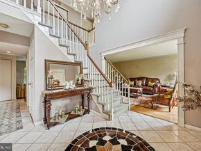 21 Roy Lane, Huntingdon Valley PA 19006