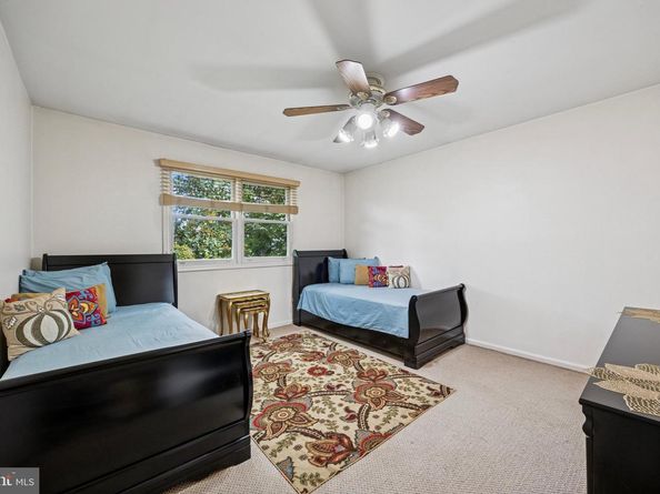 21 Roy Lane, Huntingdon Valley PA 19006