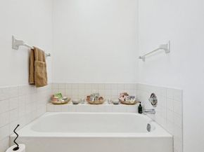 21 Roy Lane, Huntingdon Valley PA 19006