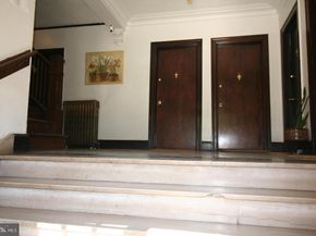 235 Emerson NW 104, Washington DC 20011