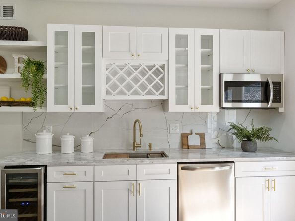 2030 Tasker Street, Philadelphia PA 19145