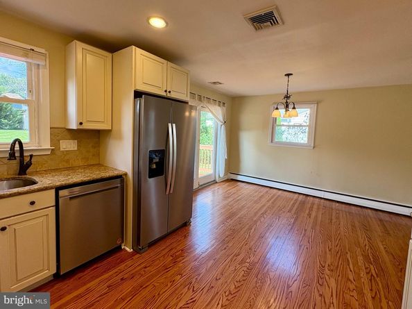 106 Woodlyn Avenue, Willow Grove PA 19090