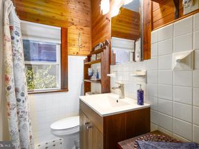 340 Locust Road, Glenside PA 19038