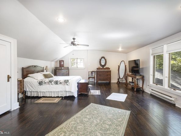 340 Locust Road, Glenside PA 19038