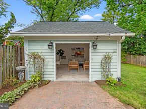 107 W Luray Avenue, Alexandria VA 22301