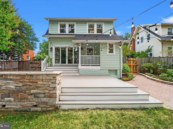 107 W Luray Avenue, Alexandria VA 22301