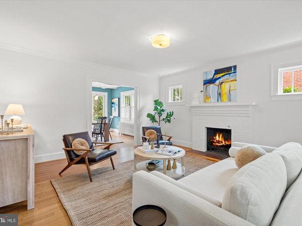 107 W Luray Avenue, Alexandria VA 22301