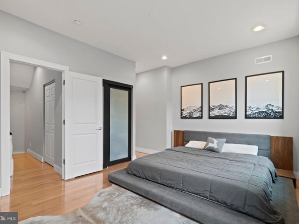 416 Dickinson Street, Philadelphia PA 19147