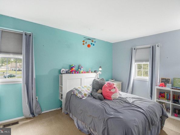 6 Windy Knoll Drive, Richboro PA 18954