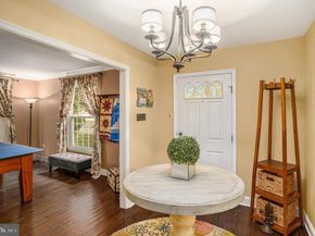 6 Windy Knoll Drive, Richboro PA 18954