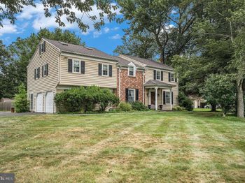 6 Windy Knoll Drive