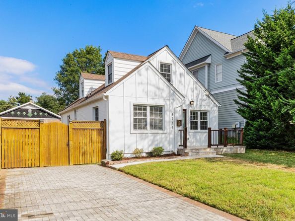 4719 25TH Street N, Arlington VA 22207