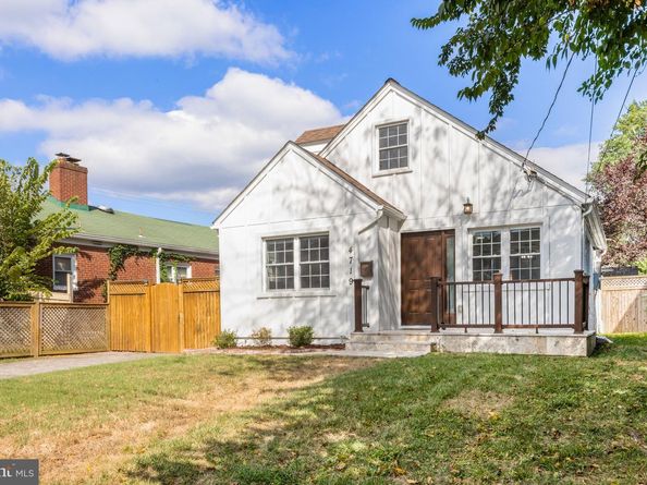 4719 25TH Street N, Arlington VA 22207