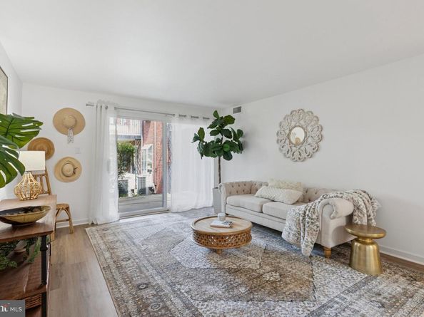 922 Montgomery Avenue C1, Bryn Mawr PA 19010