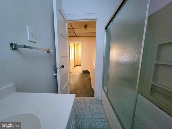 5447 Beaumont Avenue, Philadelphia PA 19143