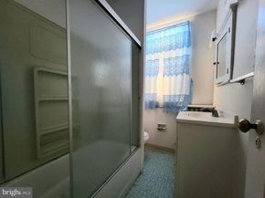 5447 Beaumont Avenue, Philadelphia PA 19143
