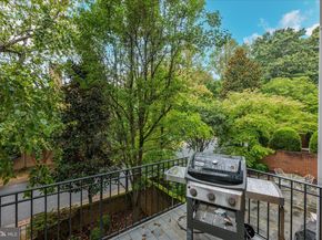 7804 Gate Post Way, Potomac MD 20854