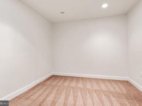 8319 Quarry Manor Terrace, Bethesda MD 20817