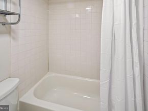 303 S 11TH Street 9, Philadelphia PA 19107