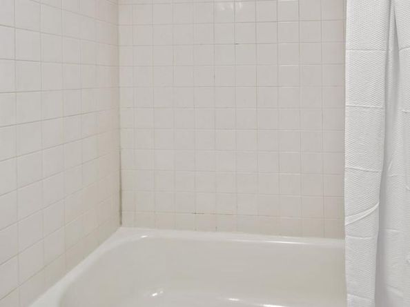 303 S 11TH Street 9, Philadelphia PA 19107