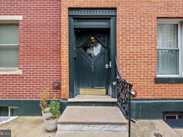 303 S 11TH Street 9, Philadelphia PA 19107