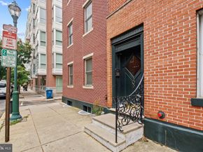 303 S 11TH Street 9, Philadelphia PA 19107