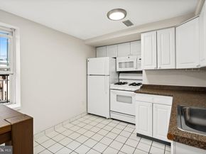 303 S 11TH Street 9, Philadelphia PA 19107