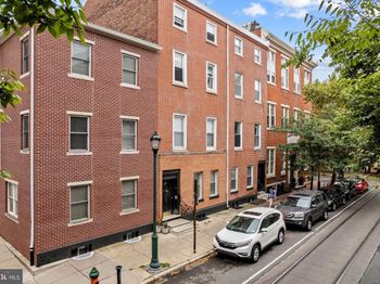 303 S 11TH Street