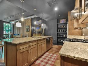 1615 N Queen Street M303, Arlington VA 22209