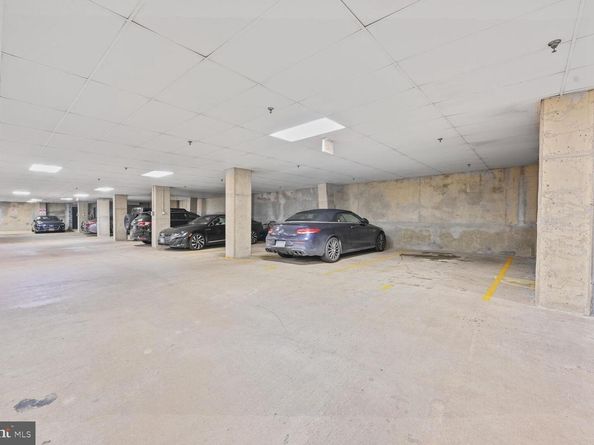 1615 N Queen Street M303, Arlington VA 22209