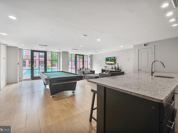 1615 N Queen Street M303, Arlington VA 22209