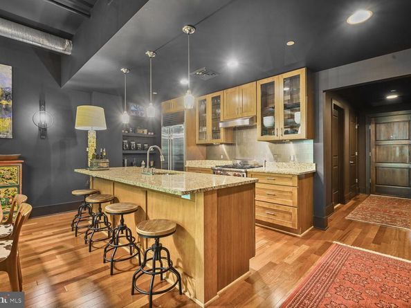 1615 N Queen Street M303, Arlington VA 22209