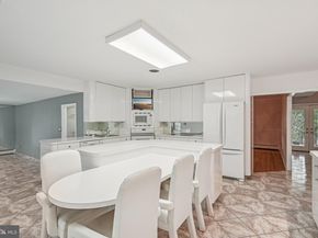 3617 Sipler Lane, Huntingdon Valley PA 19006