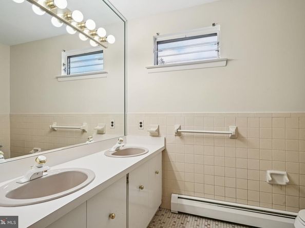 3617 Sipler Lane, Huntingdon Valley PA 19006