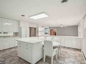 3617 Sipler Lane, Huntingdon Valley PA 19006