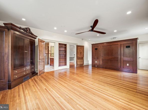 501 E Sedgwick Street, Philadelphia PA 19119