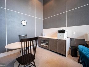 989 S Buchanan Street 311, Arlington VA 22204