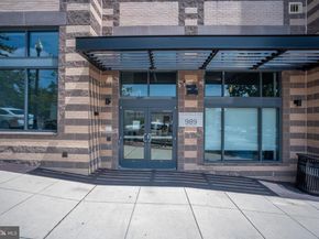 989 S Buchanan Street 311, Arlington VA 22204