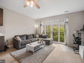 989 S Buchanan Street 311, Arlington VA 22204