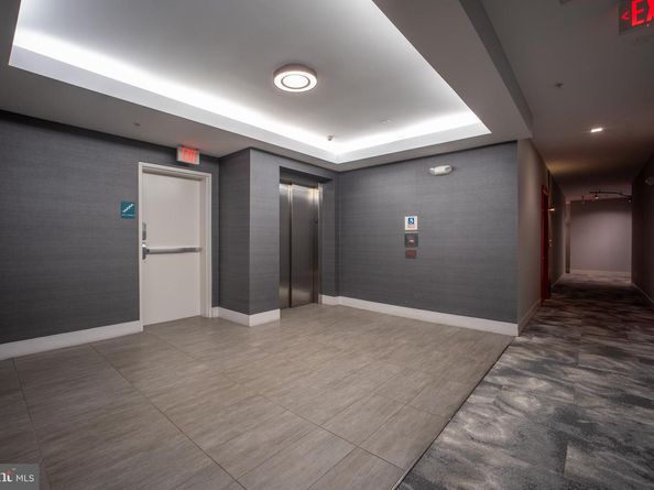 989 S Buchanan Street 311, Arlington VA 22204