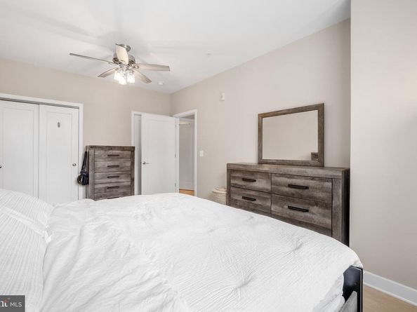 989 S Buchanan Street 311, Arlington VA 22204