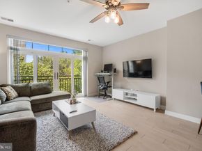 989 S Buchanan Street 311, Arlington VA 22204