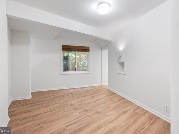 6801 Cavalier Trail, Falls Church VA 22042