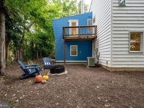 6801 Cavalier Trail, Falls Church VA 22042