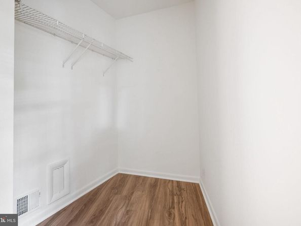 6801 Cavalier Trail, Falls Church VA 22042