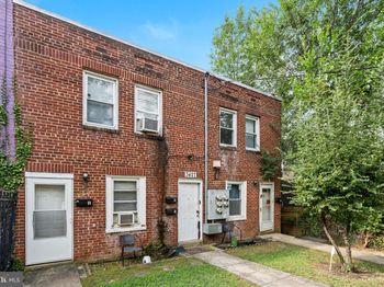 3427 B Street SE
