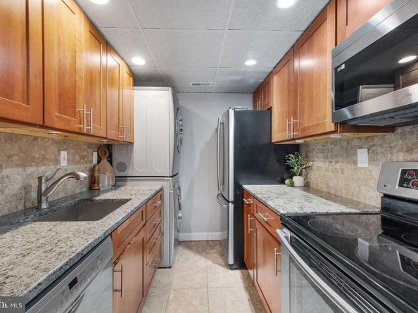 4617 1/2 Macarthur Boulevard NW A, Washington DC 20007